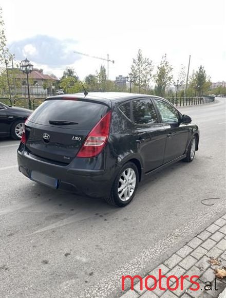 2011' Hyundai i30 photo #4