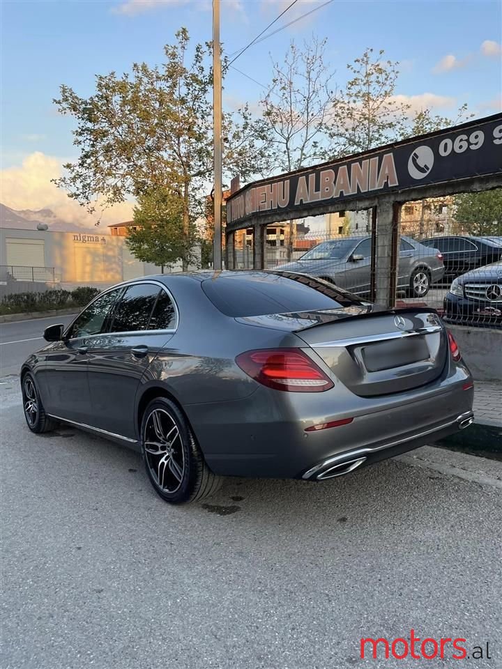 2017' Mercedes-Benz E 200 photo #5