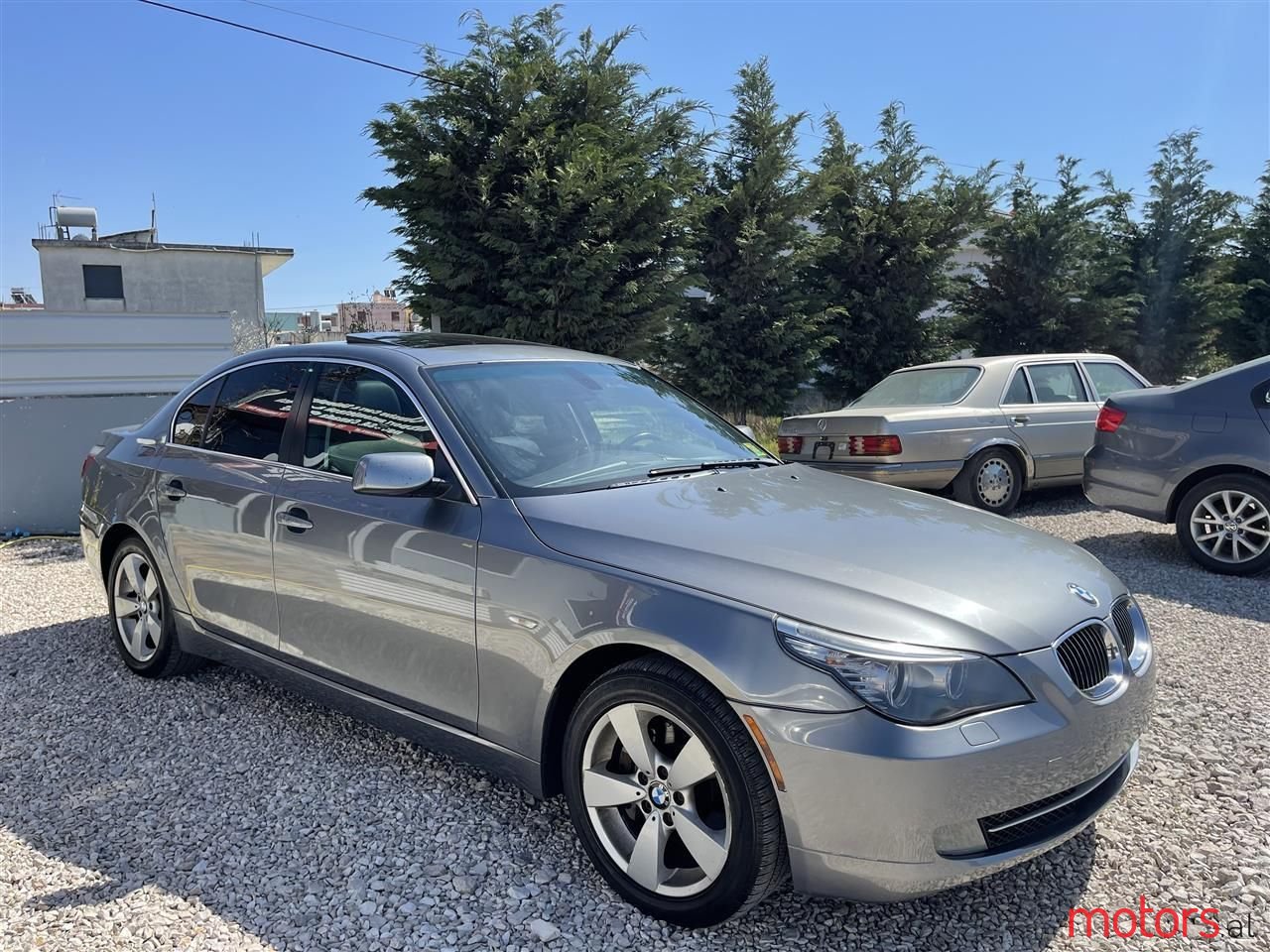 2008' BMW 528 photo #4