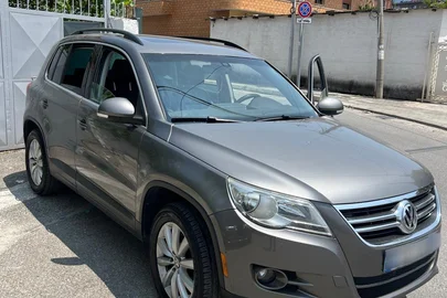 2011' Volkswagen Tiguan