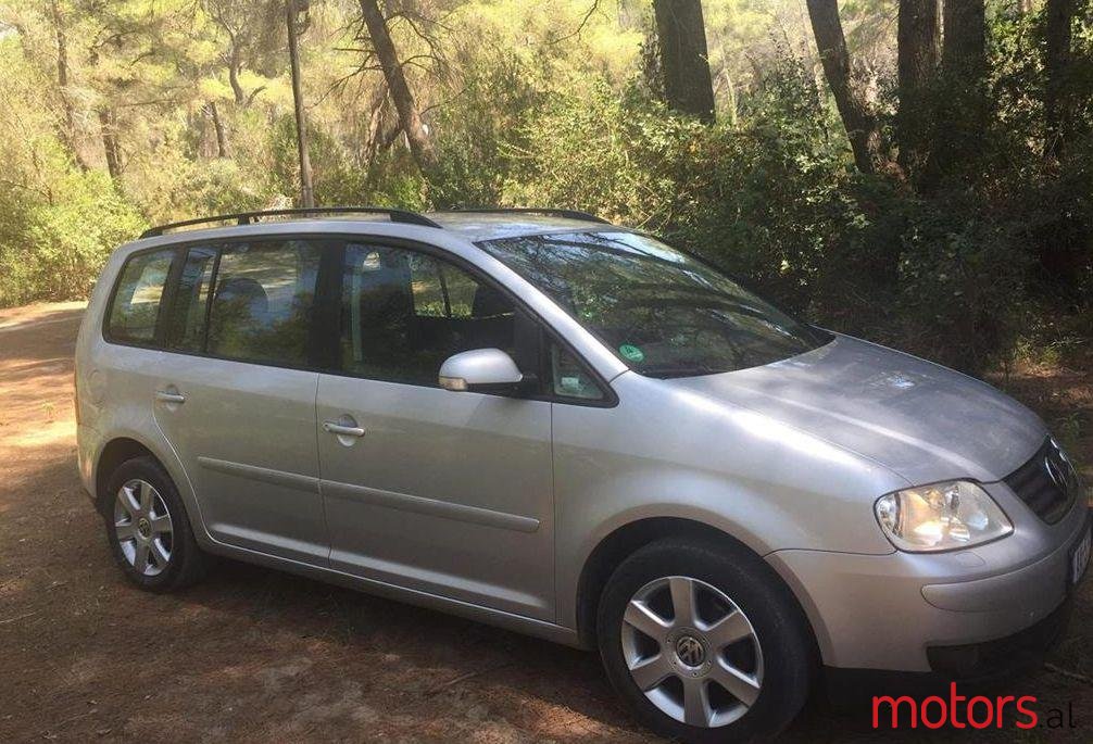 2006' Volkswagen Touran photo #1