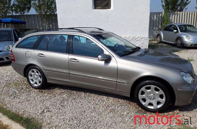 2004' Mercedes-Benz C-Class photo #1