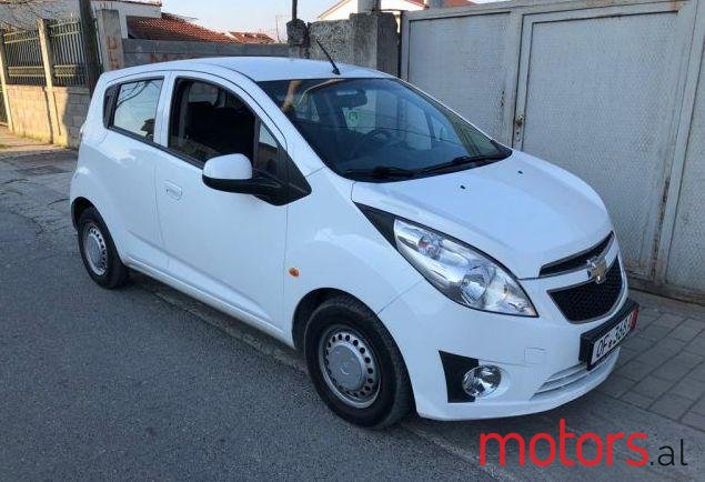 2011' Chevrolet Spark photo #1