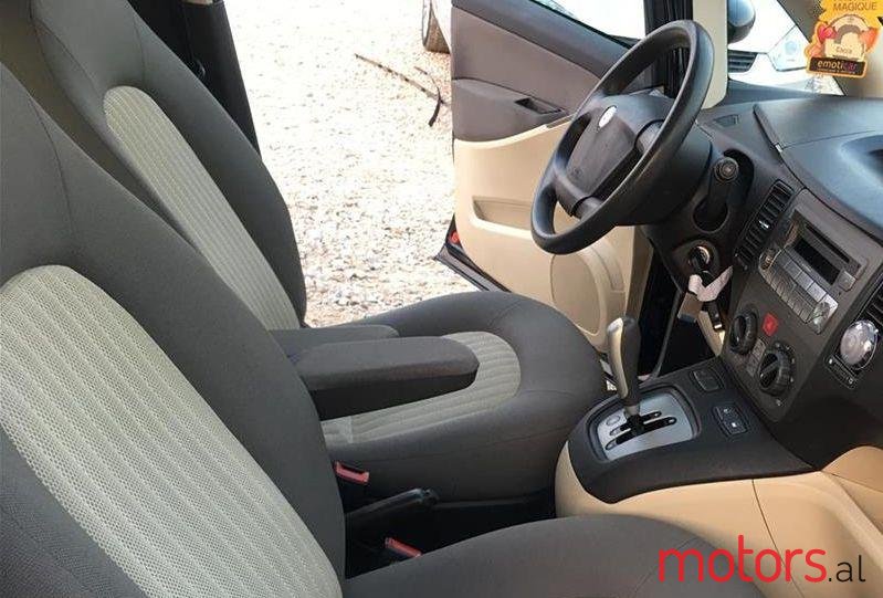 2007' Lancia Musa photo #1