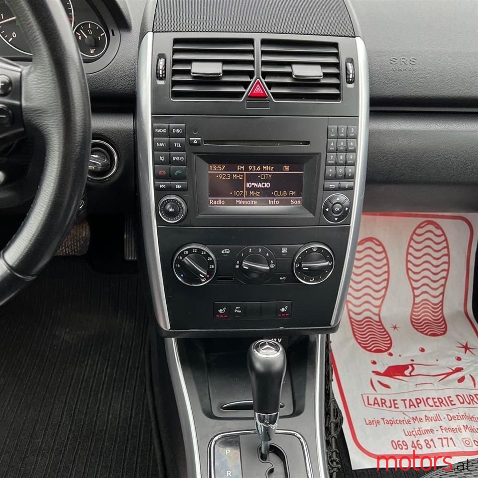 2010' Mercedes-Benz A 180 photo #3