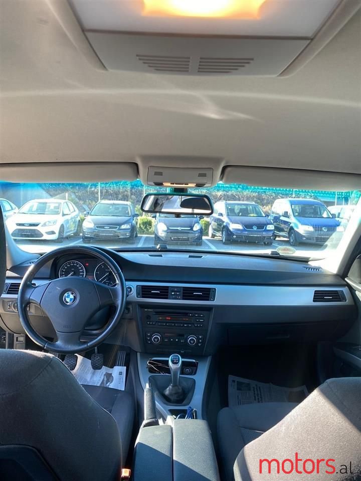 2007' BMW 318 photo #2