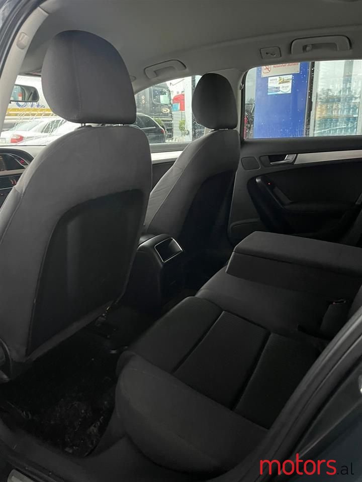 2010' Audi A4 photo #5