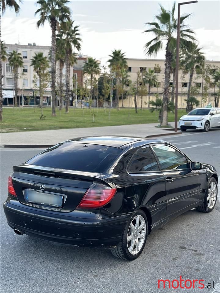 2001' Mercedes-Benz C 200 photo #3