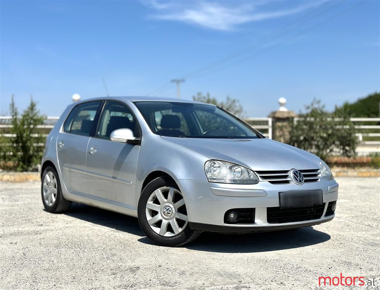 2007' Volkswagen Golf photo #1