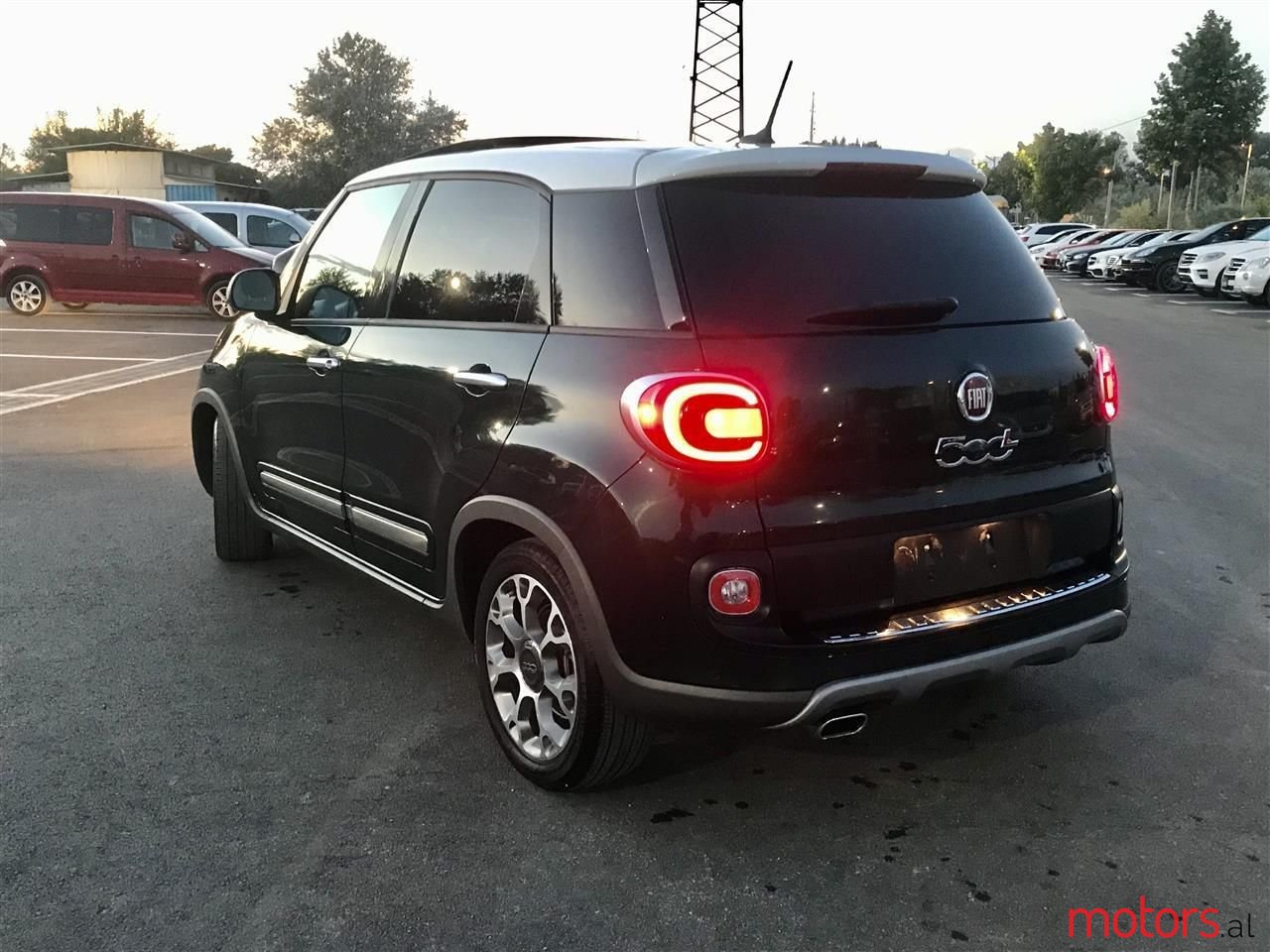 2014' Fiat 500L photo #4