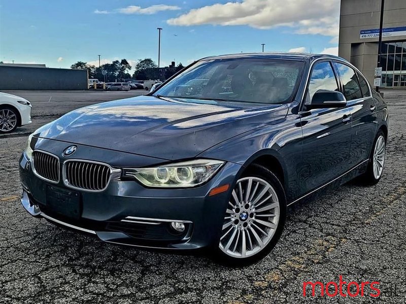 2015' BMW 3 Series photo #5