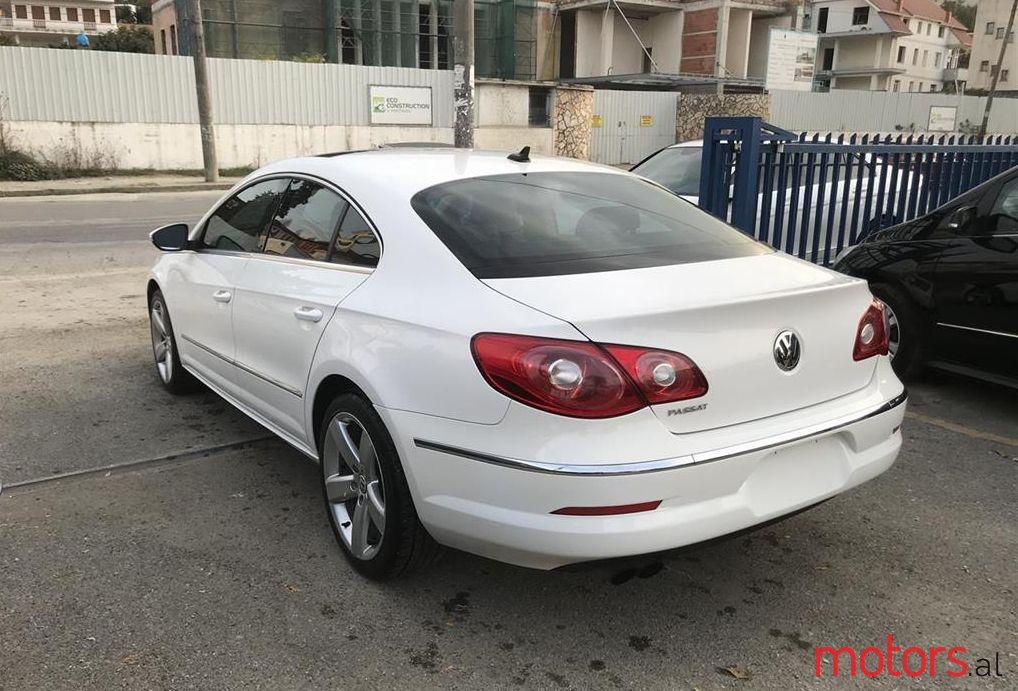 2009' Volkswagen Passat CC photo #1