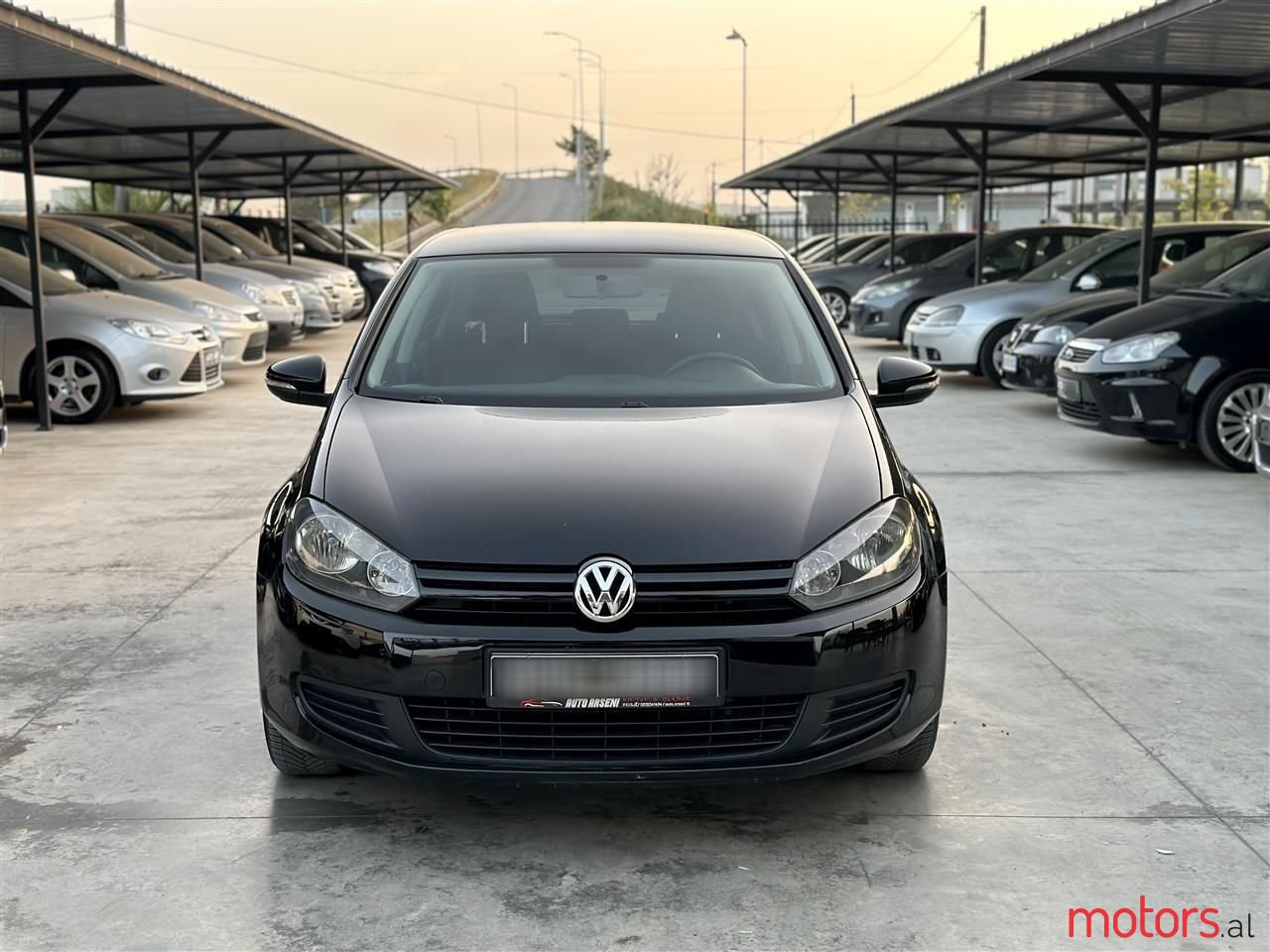 2011' Volkswagen Golf photo #5