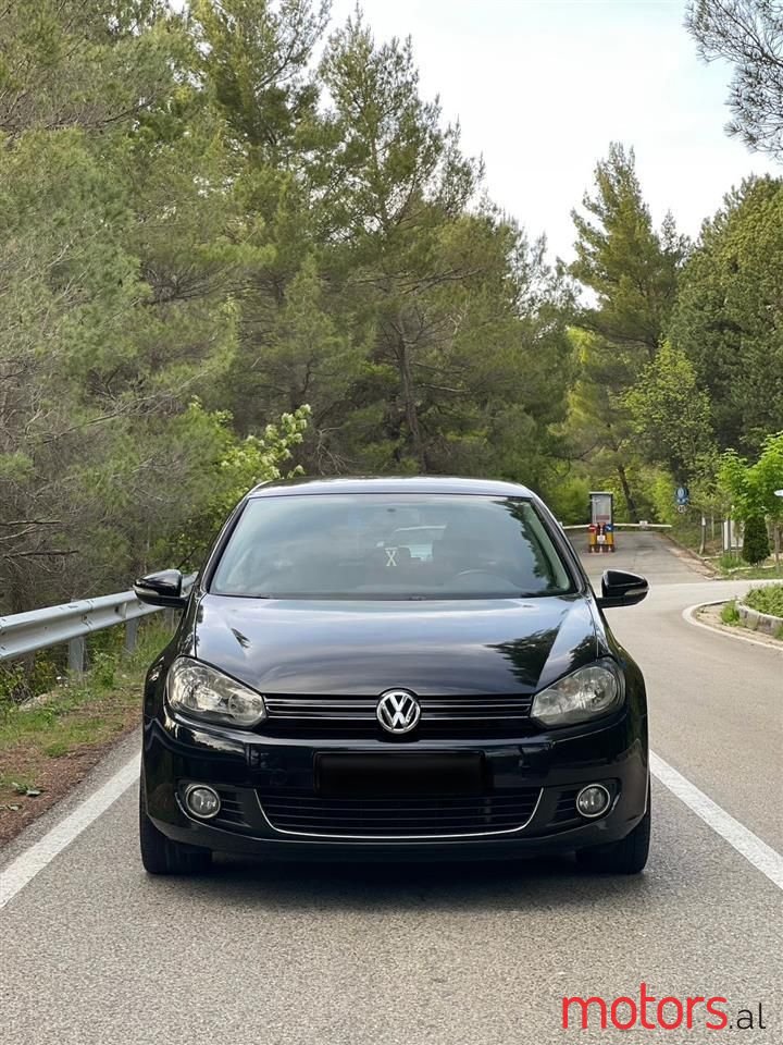 2010' Volkswagen Golf photo #6