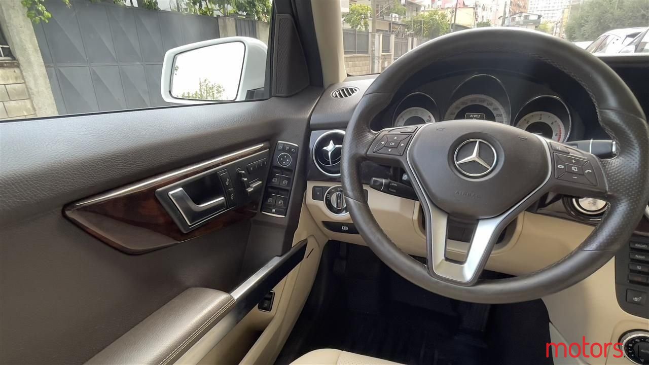 2014' Mercedes-Benz GLK 250 photo #3