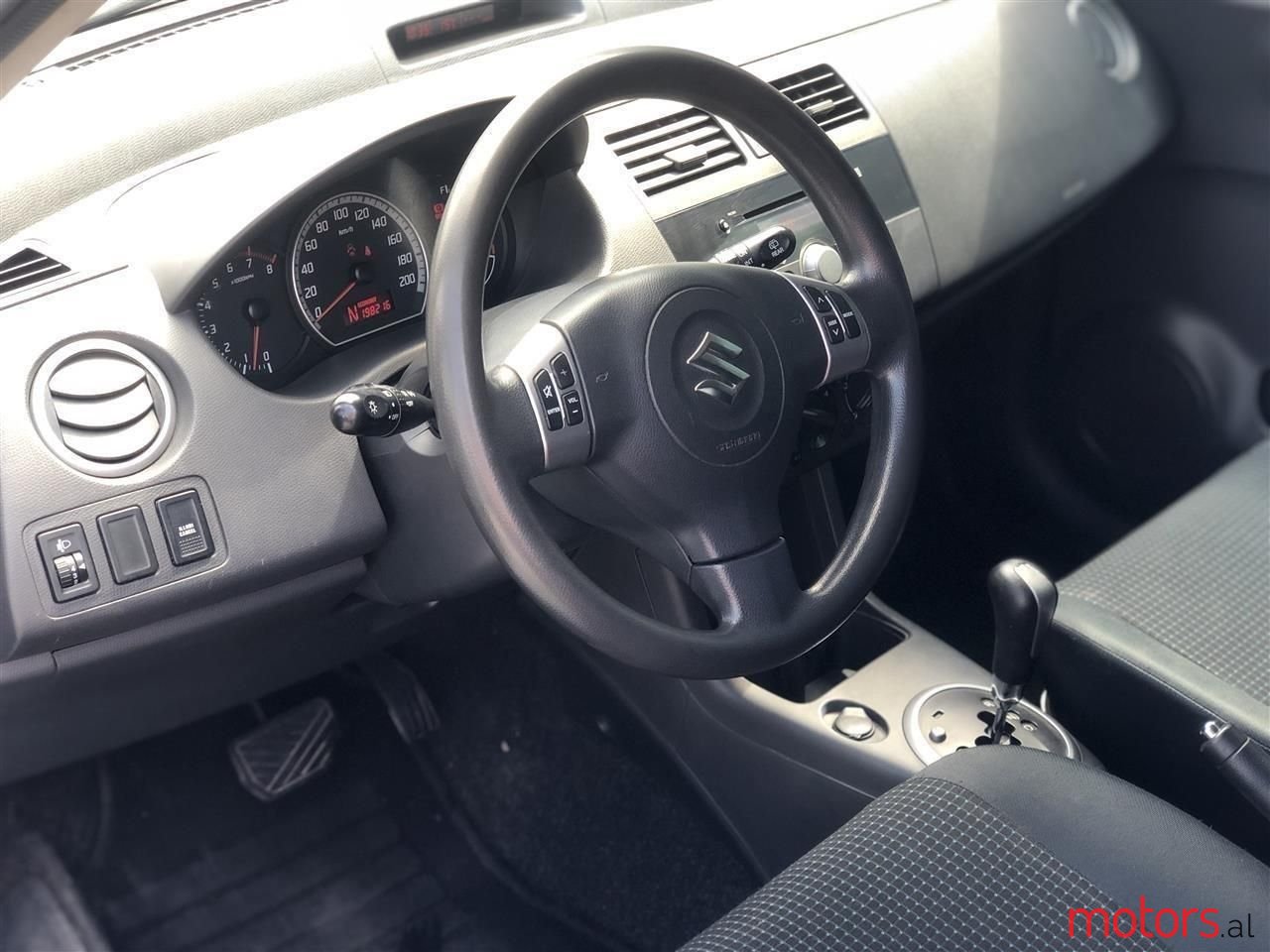 2006' Suzuki Swift photo #2