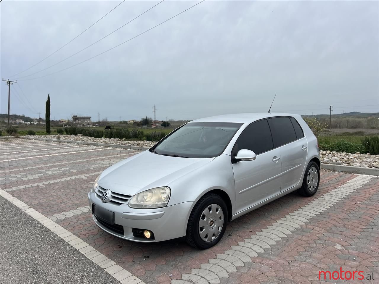2008' Volkswagen Golf photo #1
