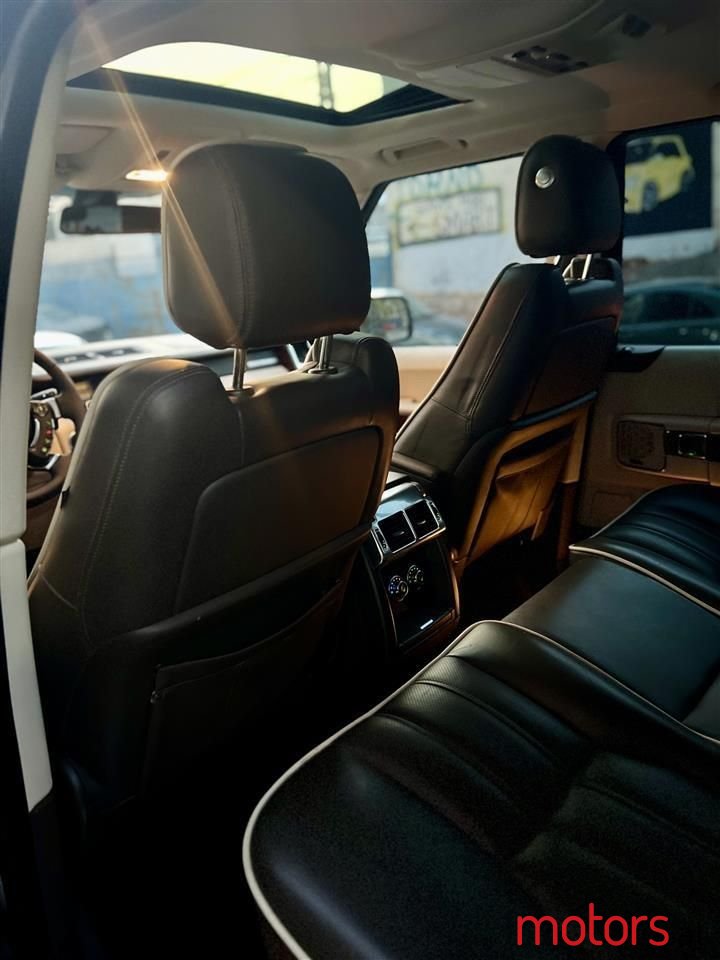 2012' Land Rover Range Rover photo #5