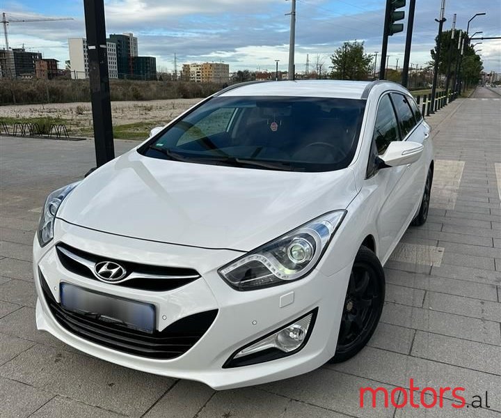 2013' Hyundai i40 photo #1