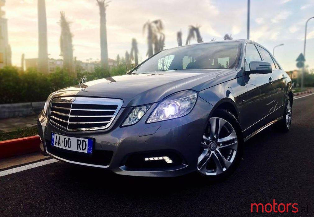 2009' Mercedes-Benz 250 photo #1