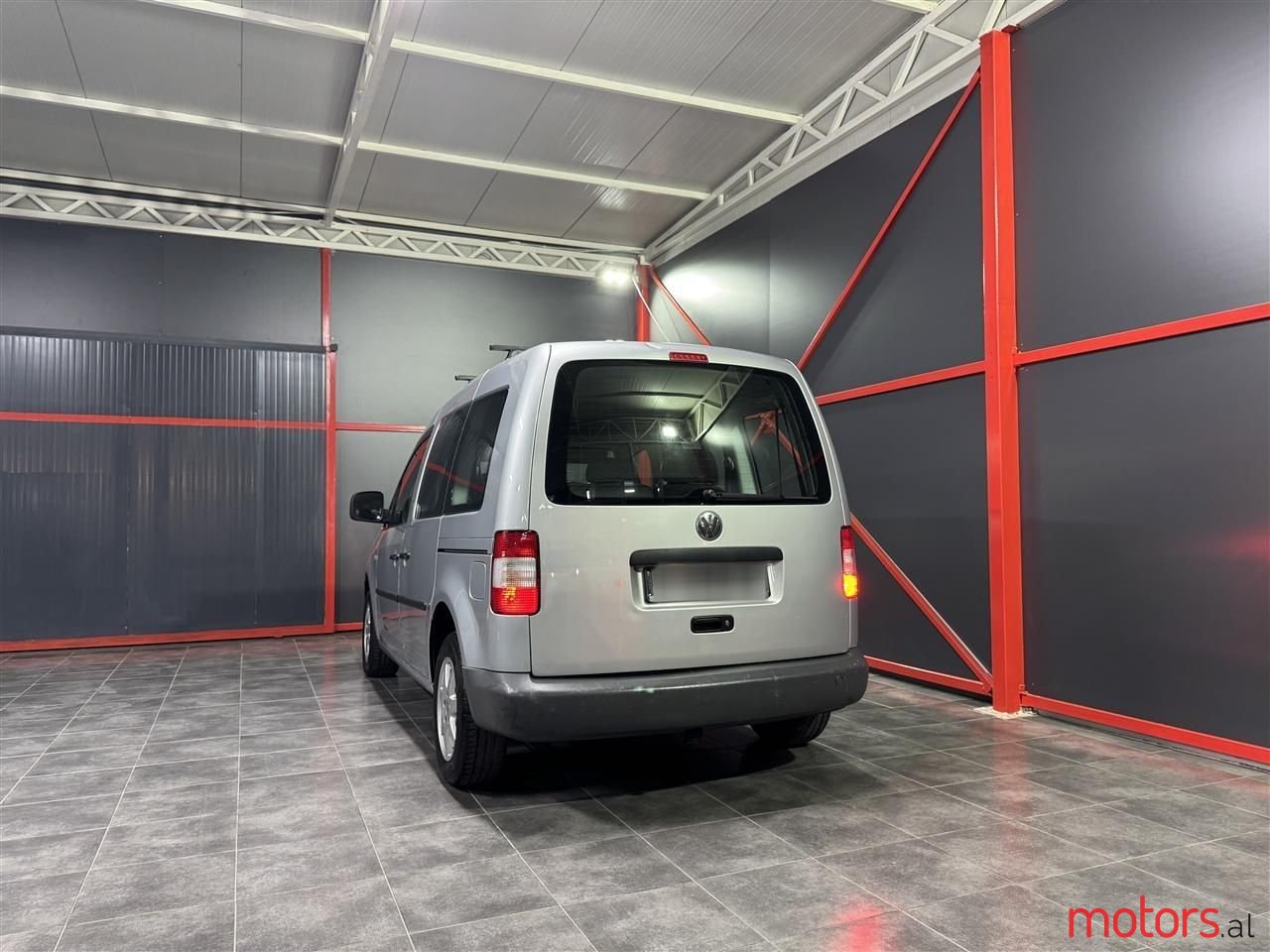 2010' Volkswagen Caddy photo #4