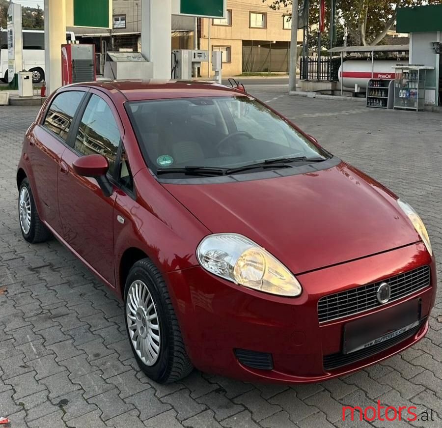 2008' Fiat Grande Punto photo #1