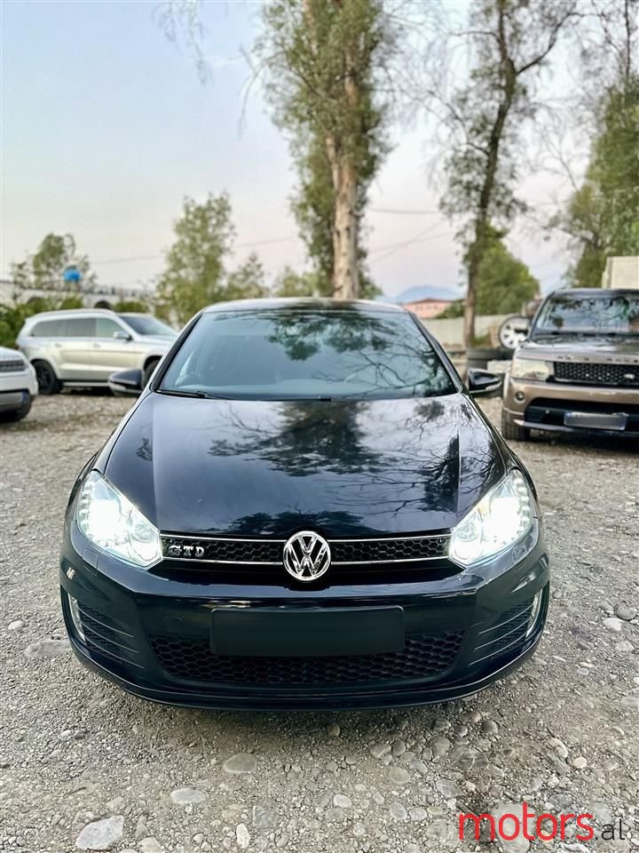 2009' Volkswagen Golf photo #4