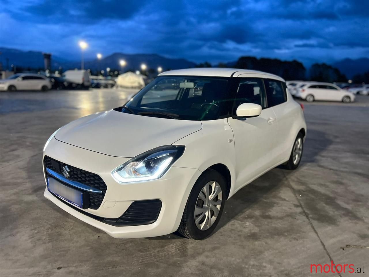 2021' Suzuki Swift photo #4