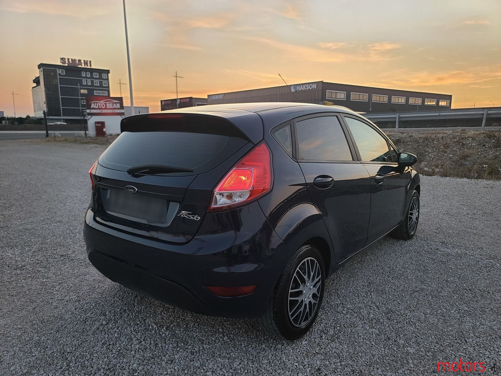 2015' Ford Fiesta photo #4