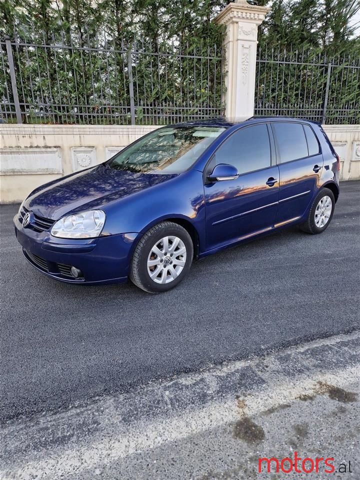 2006' Volkswagen Golf photo #2