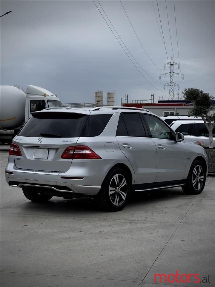 2012' Mercedes-Benz ML 350 photo #2