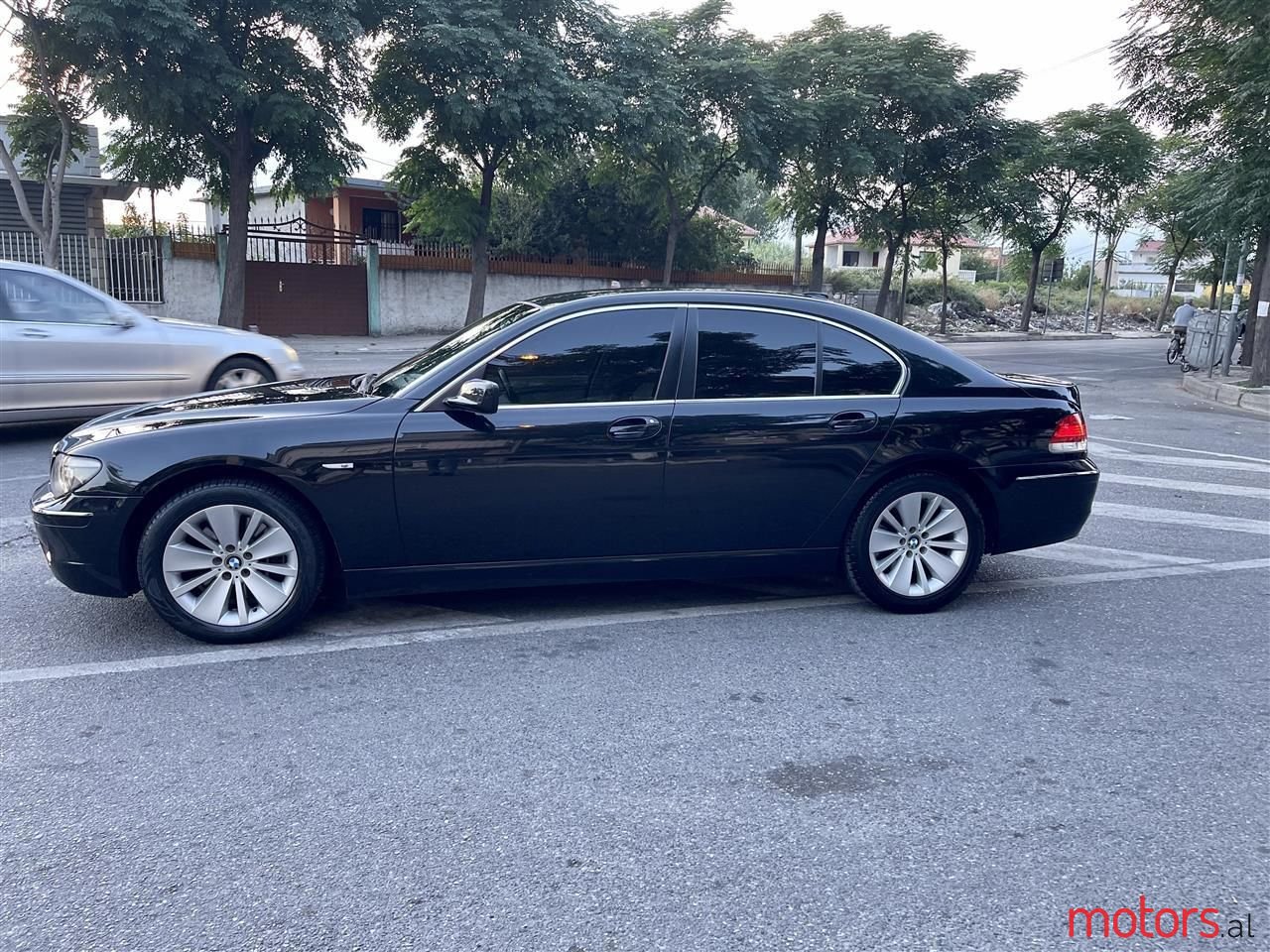 2008' BMW 730 photo #3