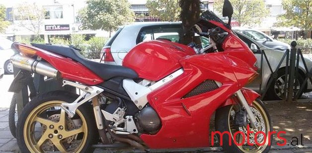 2004' Honda VFR800 photo #1