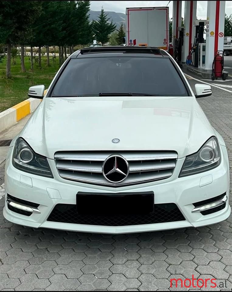2013' Mercedes-Benz C 220 photo #6