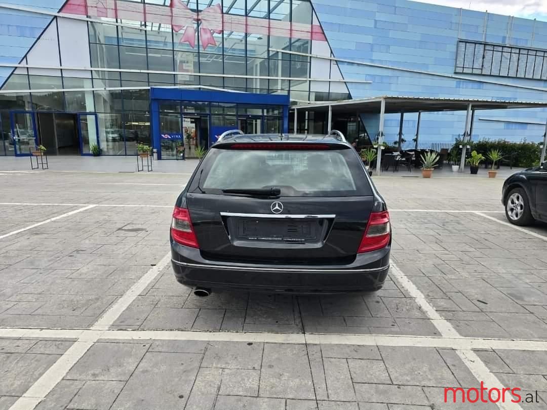 2008' Mercedes-Benz C 220 photo #2