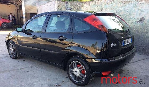 2002' Ford Focus photo #2