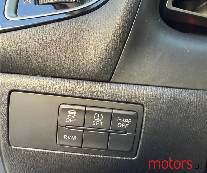2015' Mazda 3 photo #5