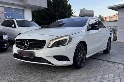 2014' Mercedes-Benz A 200