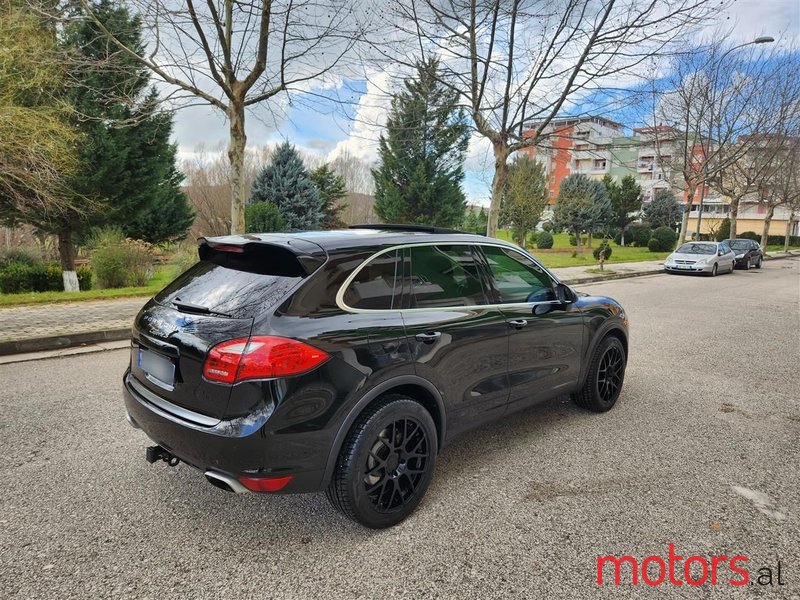 2014' Porsche Cayenne photo #4