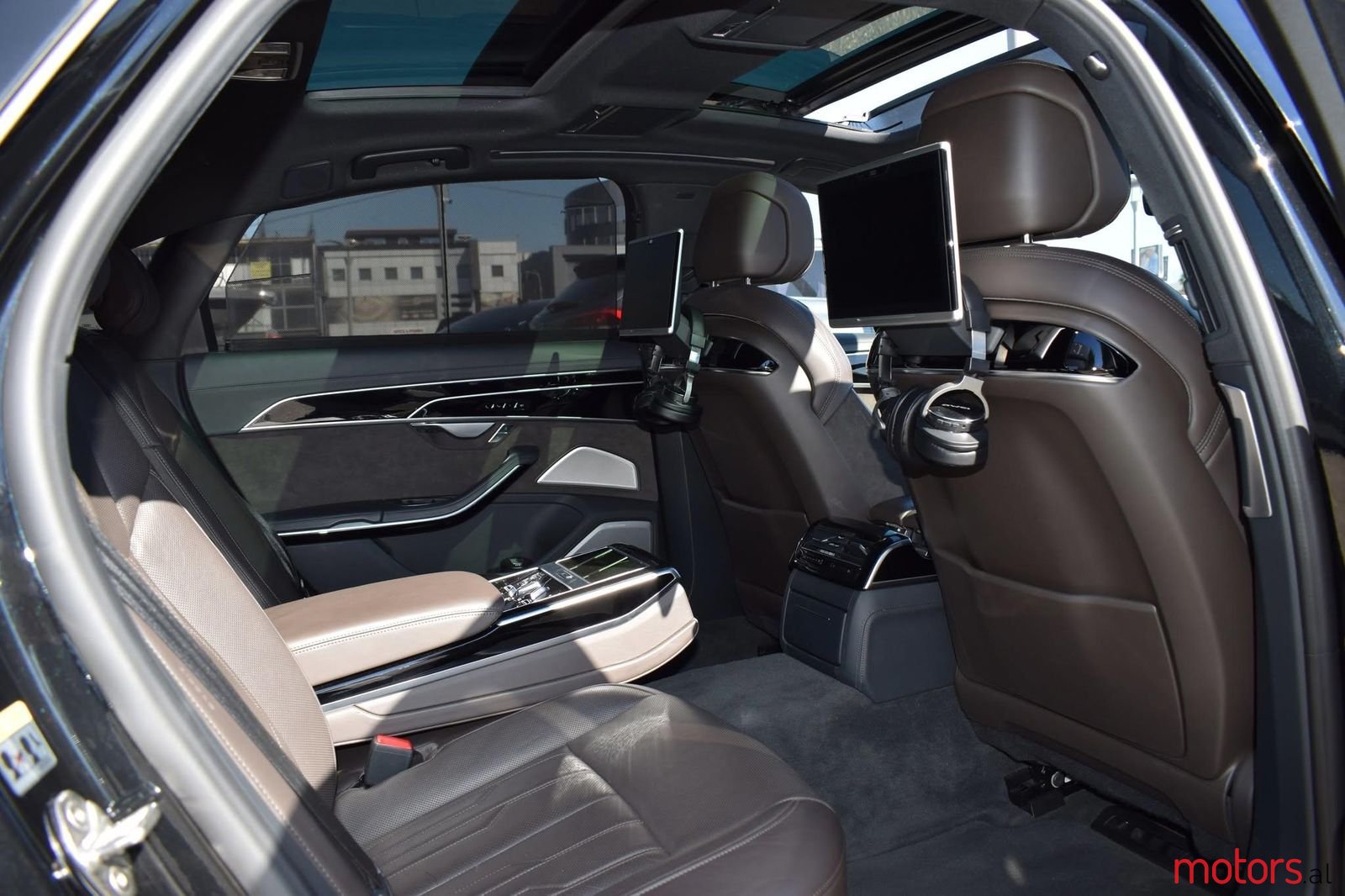 2020' Audi A8 photo #5