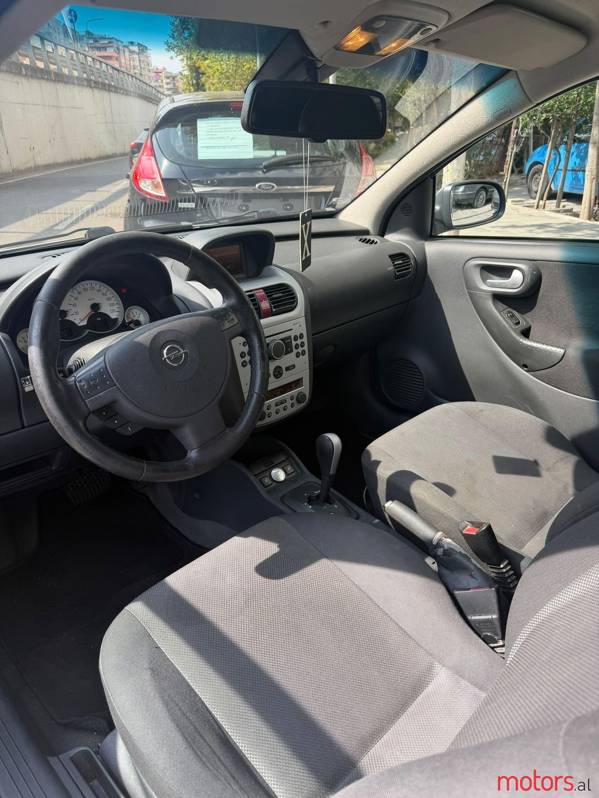 2005' Opel Corsa photo #3