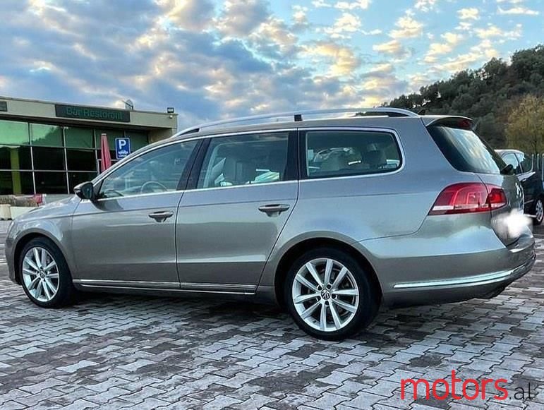 2014' Volkswagen Passat photo #2