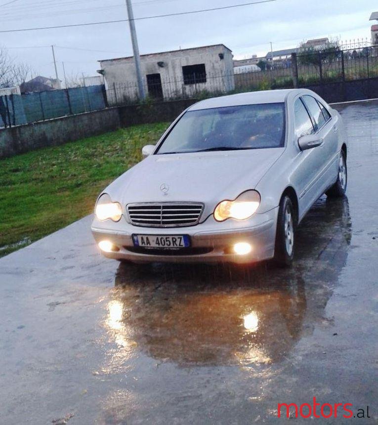 2000' Mercedes-Benz 320 photo #2