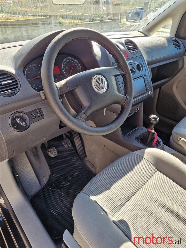 2006' Volkswagen Caddy photo #2