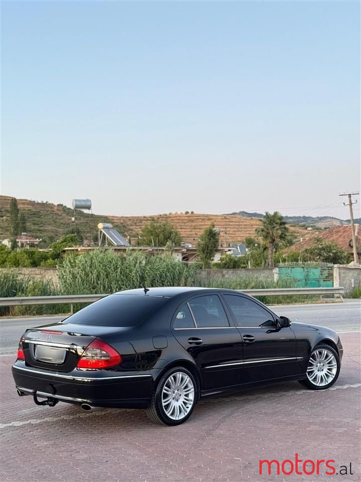 2008' Mercedes-Benz E 320 photo #6