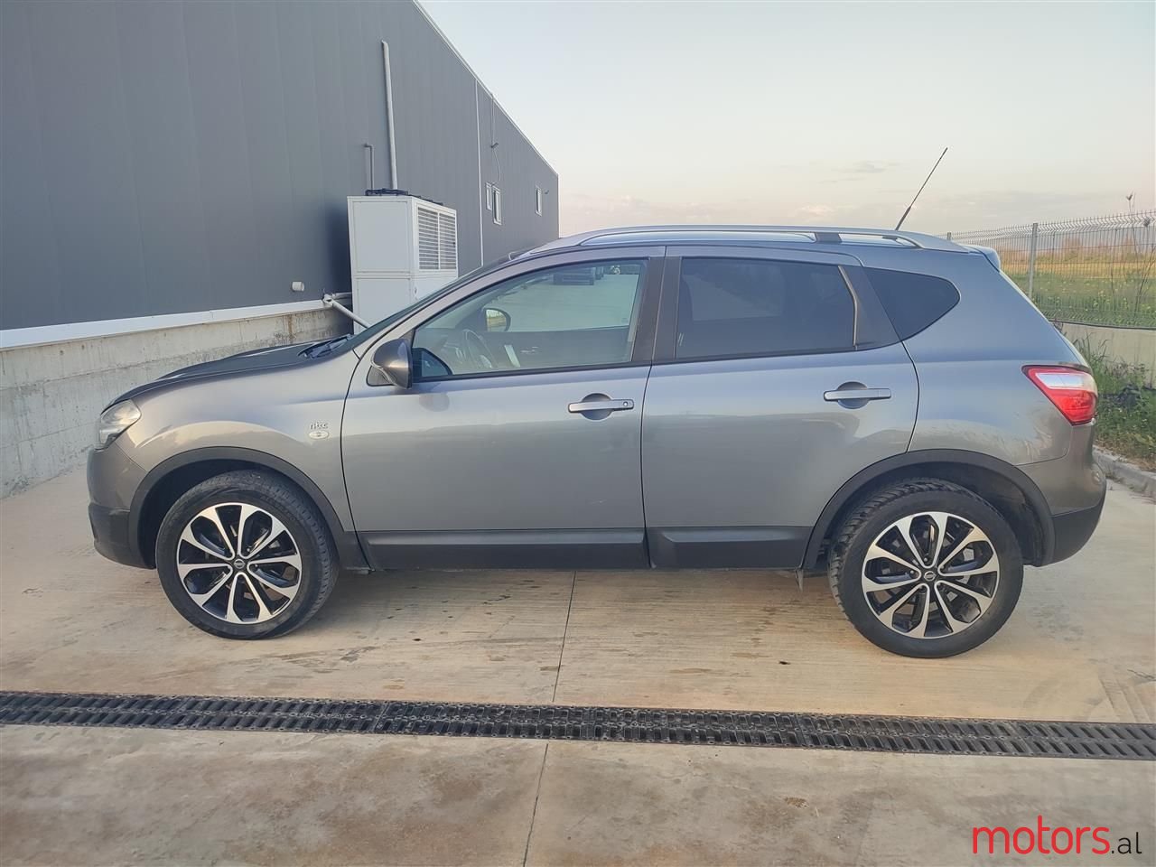 2012' Nissan Qashqai photo #3