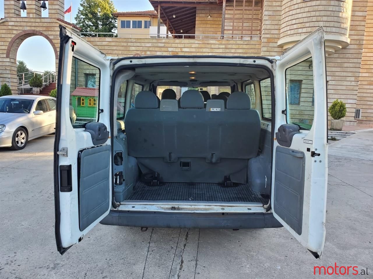 2010' Ford Transit photo #2