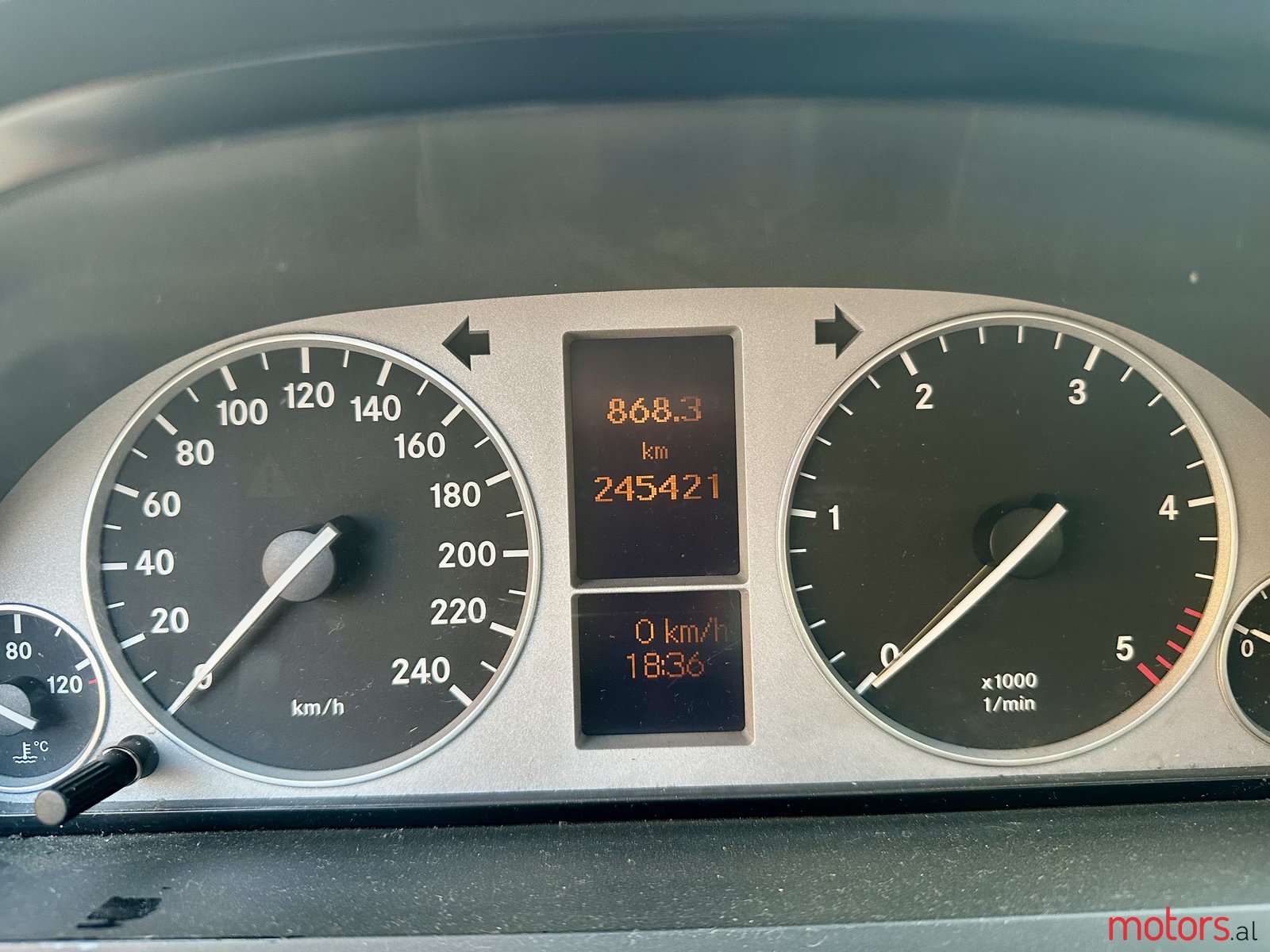 2010' Mercedes-Benz B 200 photo #7