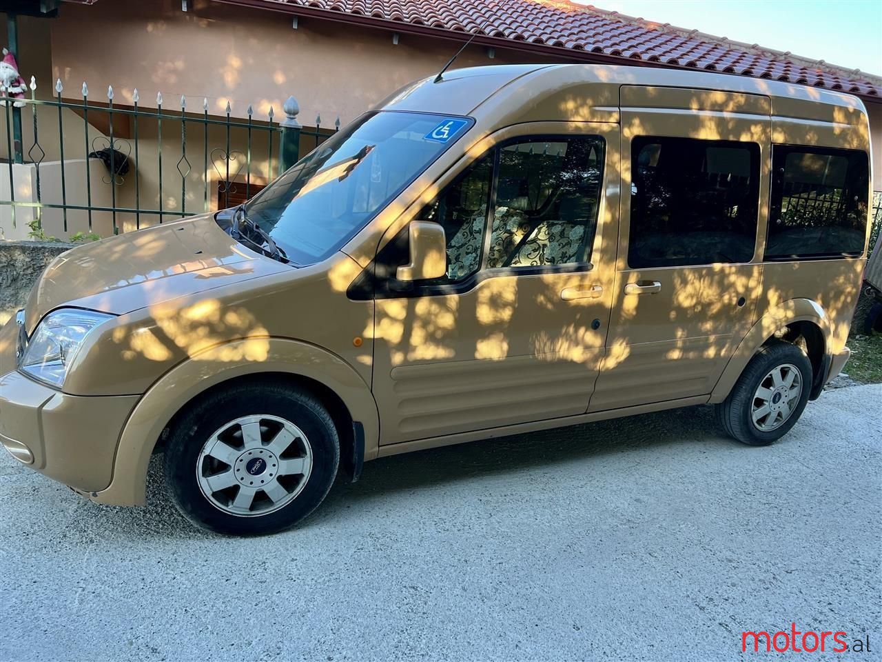 2008' Ford Tourneo photo #1