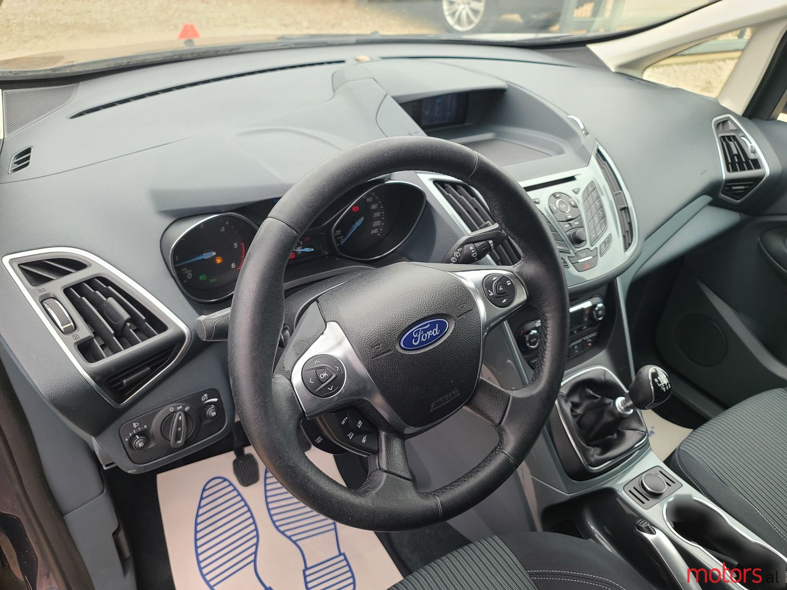 2014' Ford Focus C-MAX photo #2